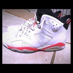 White Jordan infrared 6’s